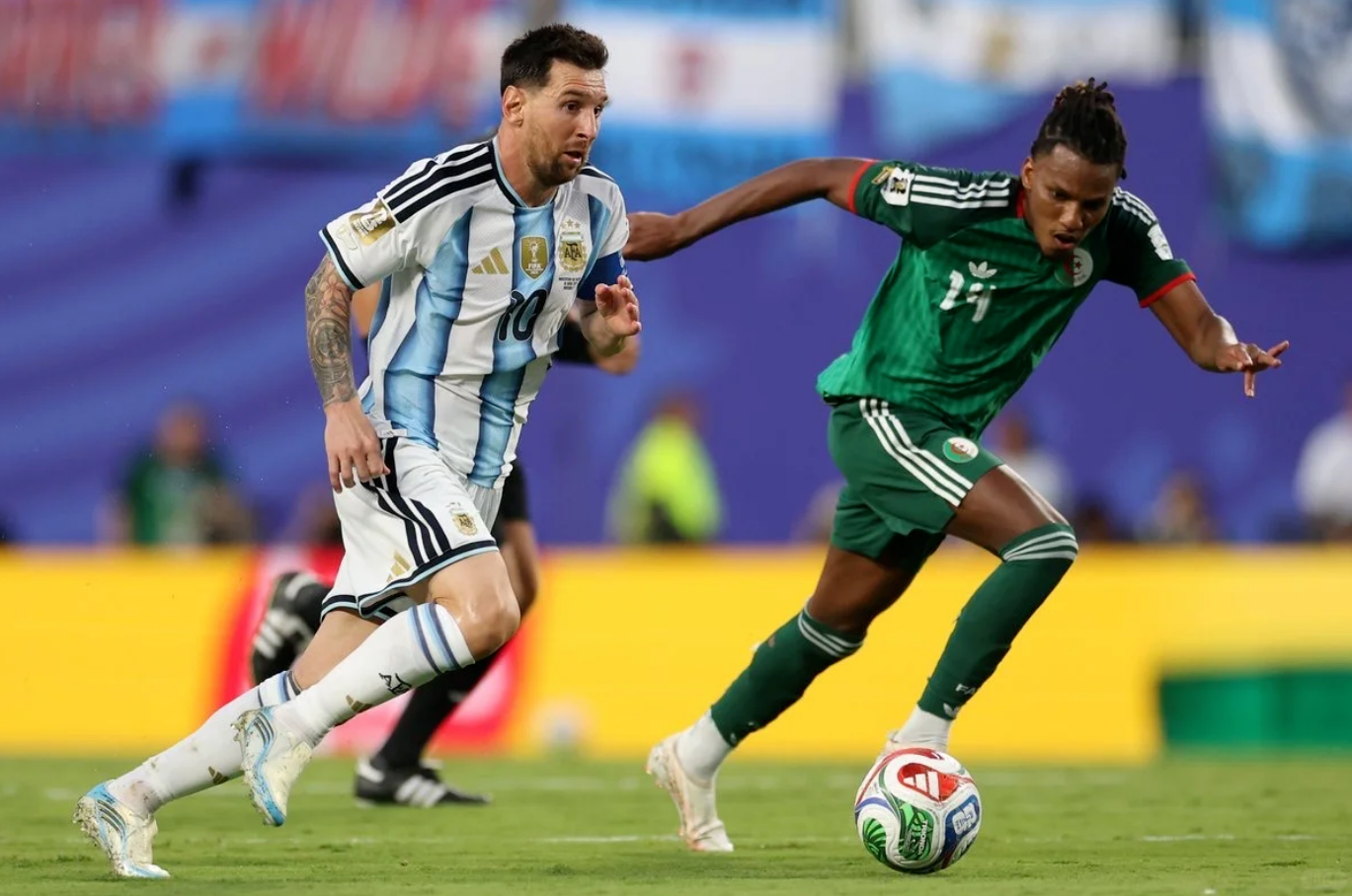 世界杯激战正酣！当AR互动遇上绿茵场，解锁体育互动新范式